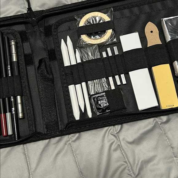 US Art Supply Black Artist Portfolio - Picture 4 of 5